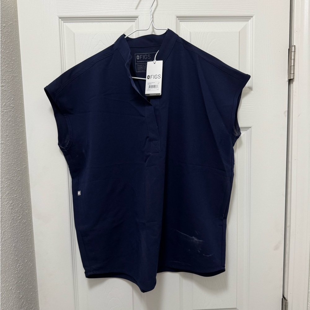 FIGS- Rafaela Oversized Scrub Top™- SMALL NAVY